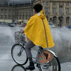 Cape De Pluie Vélo - Le Temps Des Grenouilles -Vêtements Soldes Magasin cape de pluie velo le temps des grenouilles 3