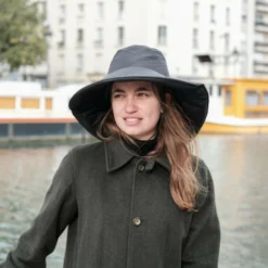 Chapeau Vélo Imperméable Southwestern - Maium Amsterdam -Vêtements Soldes Magasin chapeau velo impermeable southwestern maium amsterdam 2