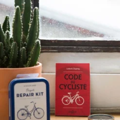 Kit De Réparation Vélo Du Cycliste - Kikkerland -Vêtements Soldes Magasin kit de reparation velo du cycliste kikkerland 3