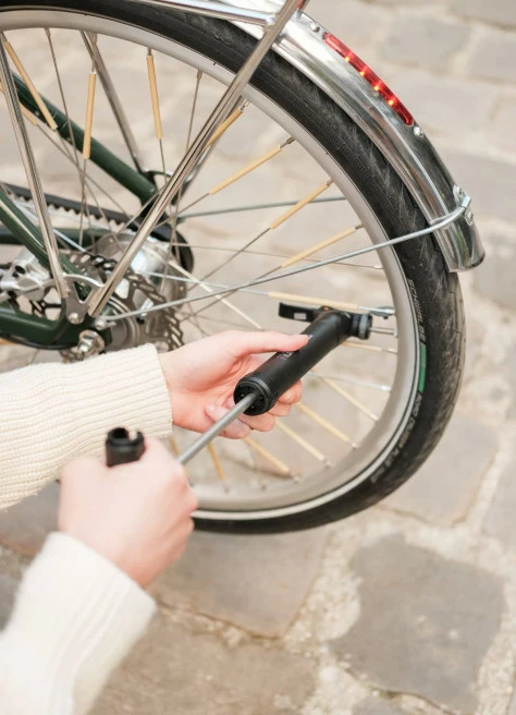 Mini Pompe à Vélo Peakini 2 - Topeak 3 Mini Pompe à Vélo Peakini 2 - Topeak – Image 3