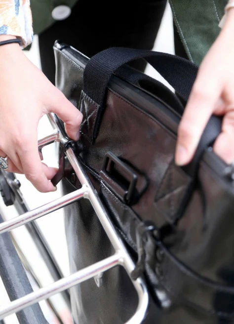 Sac à Main Vélo Porte-bagages Dahlia - Monroe 5 Sac à Main Vélo Porte-bagages Dahlia - Monroe – Image 5