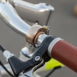 Sonnette Oi Bell Luxe Pour Cycliste Urbain - Knog -Vêtements Soldes Magasin sonnette oi bell luxe pour cycliste urbain knog 2